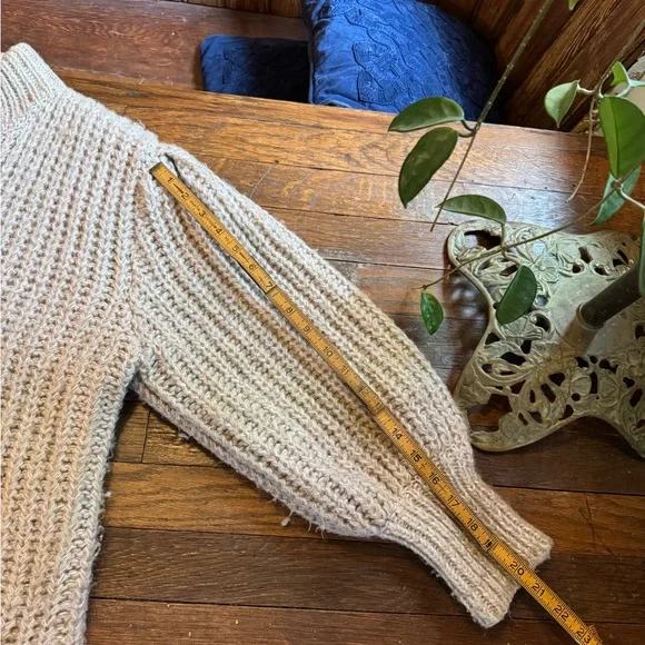 Super Chunky Vintage Cream Cardigan Sweater - Picture 10 of 13